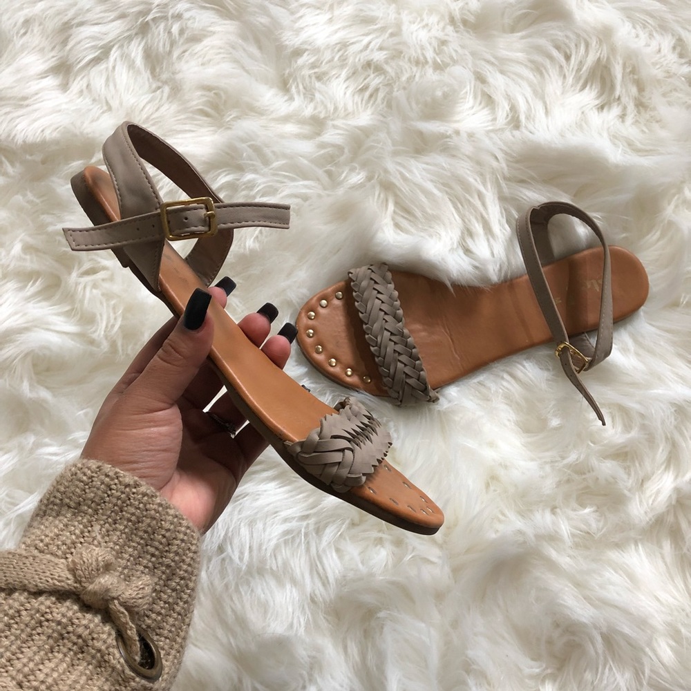 Light grey braided strap Sandals